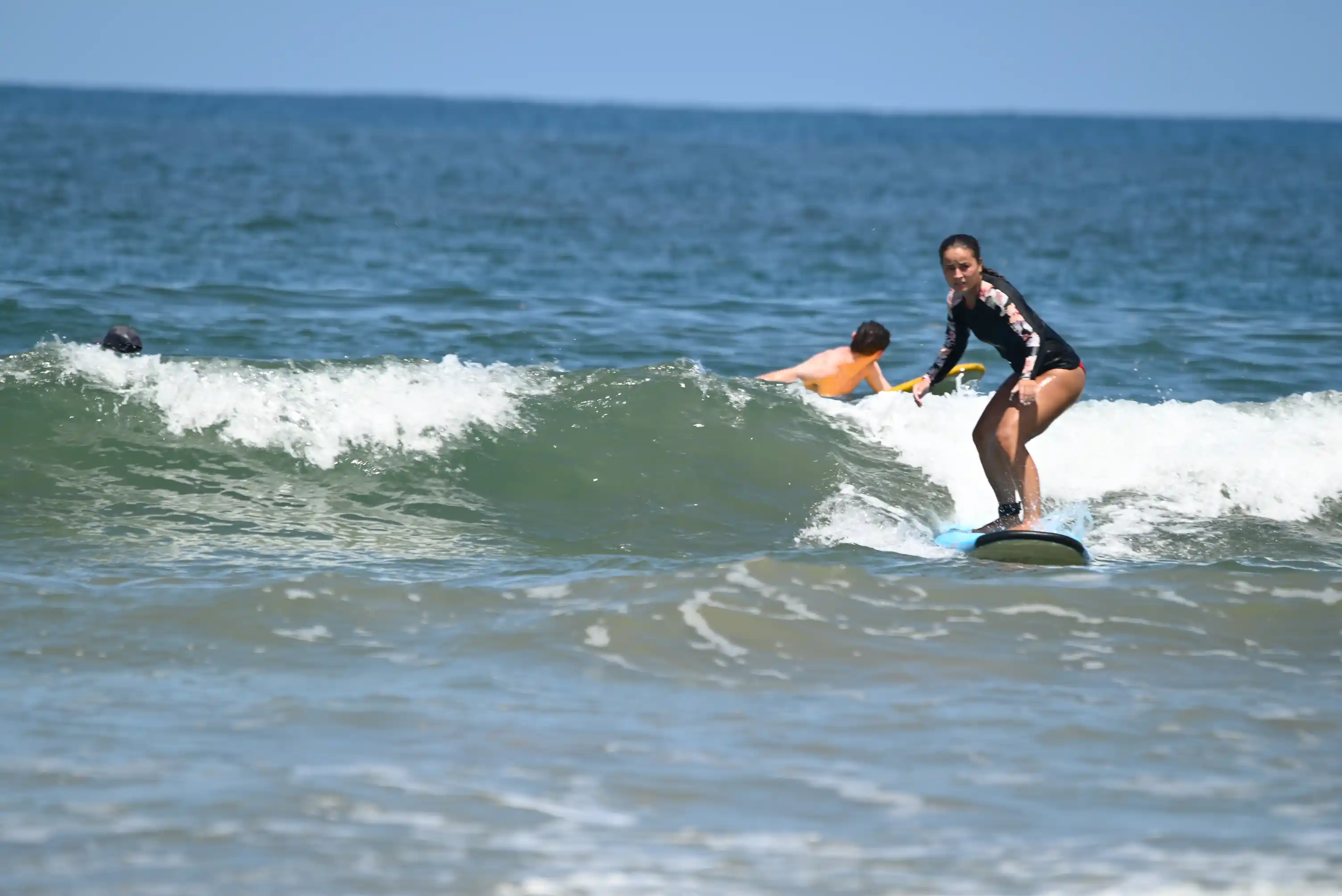 5 days surf package Tamarindo — visible progress from day 1 to 5