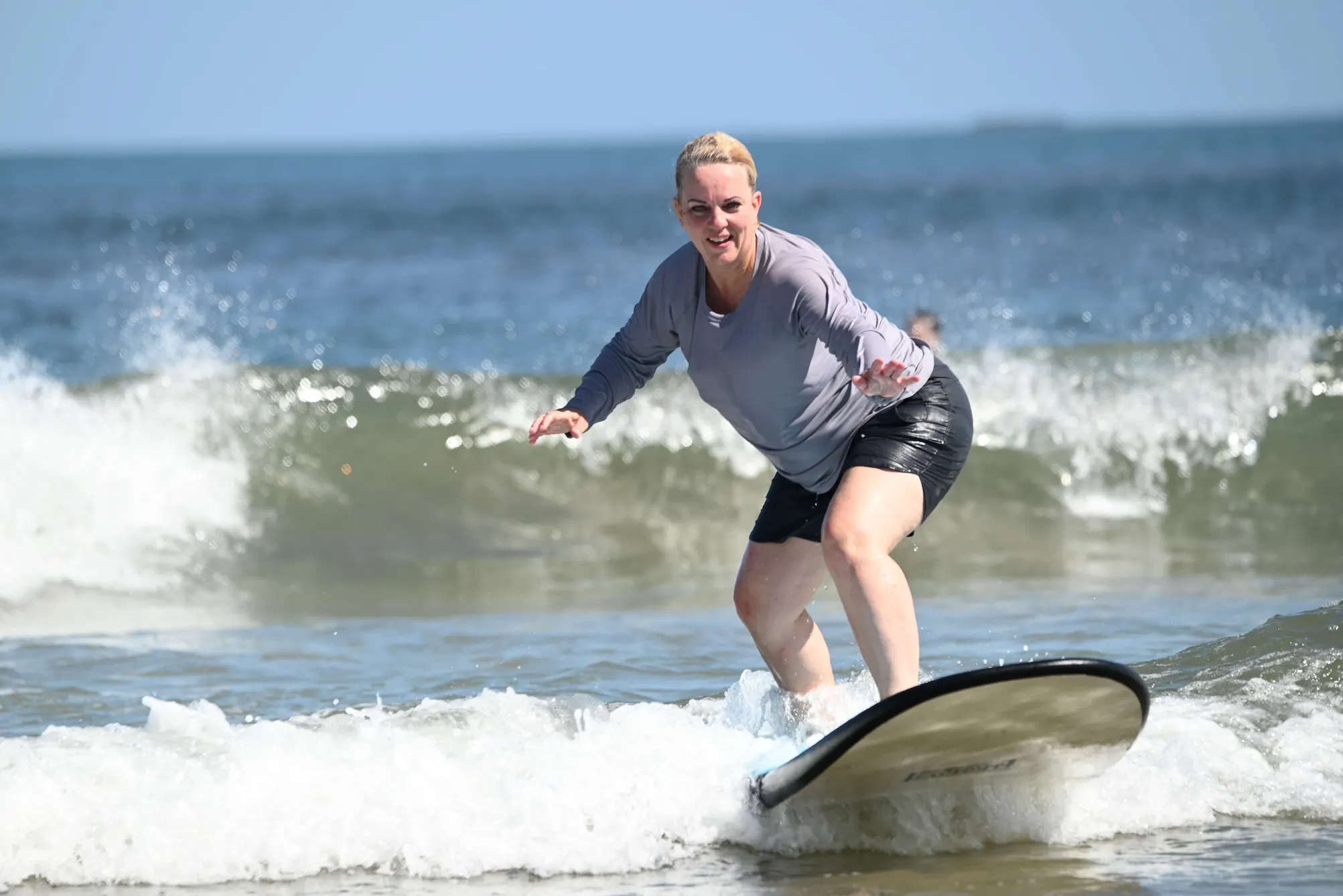 Best surf lessons in Tamarindo Costa Rica for beginners and travelers